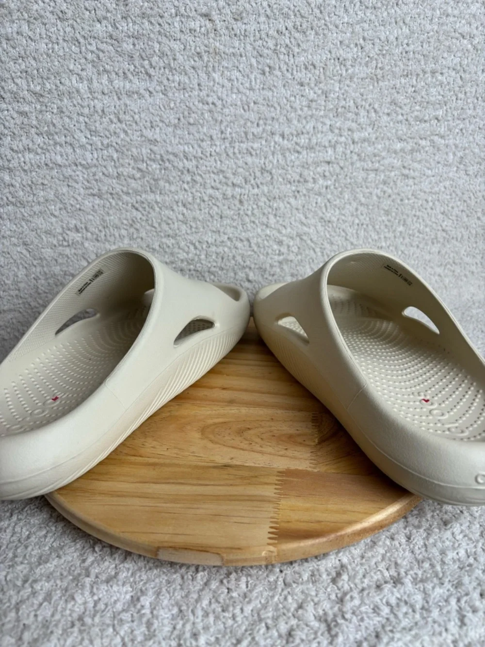 Crocs Mellow Recovery Slides Unisex M9 W11 In Bone Ivory Comfort Like New